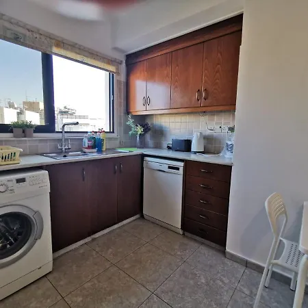 Prime Location - & Beach - Fast Internet 100-25 Mbps - Spacious & Cozy Appartement
