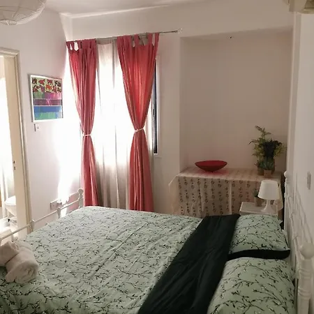 아파트 Prime Location - & Beach - Fast Internet 100-25 Mbps - Spacious & Cozy
